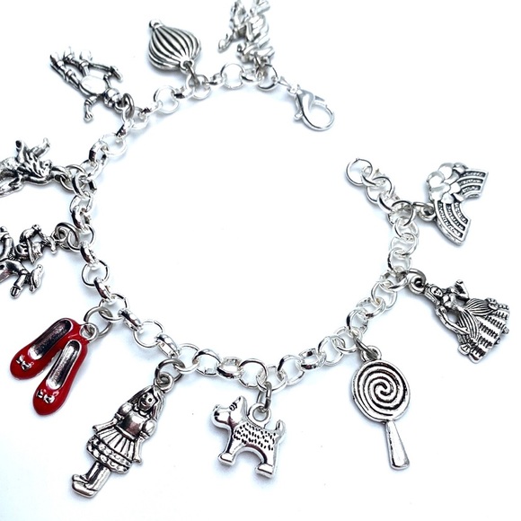 Wizard Of Oz Charm Bracelet - Picture 5 of 5